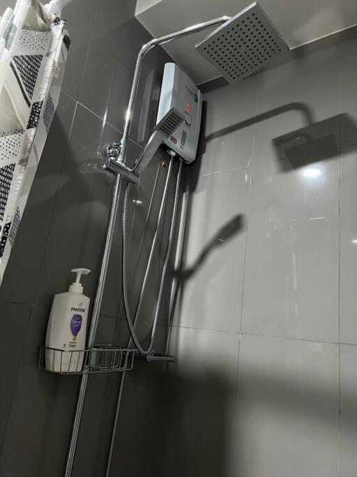 Air Residences - 1Bedroom Unit With Balcony - Wifi & Netflix Manila Exterior photo