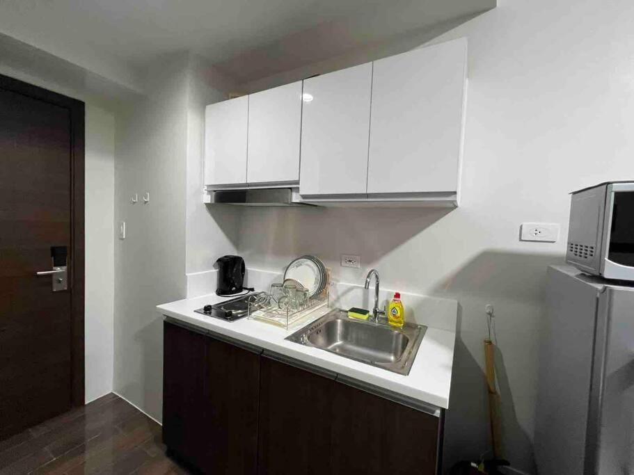 Air Residences - 1Bedroom Unit With Balcony - Wifi & Netflix Manila Exterior photo